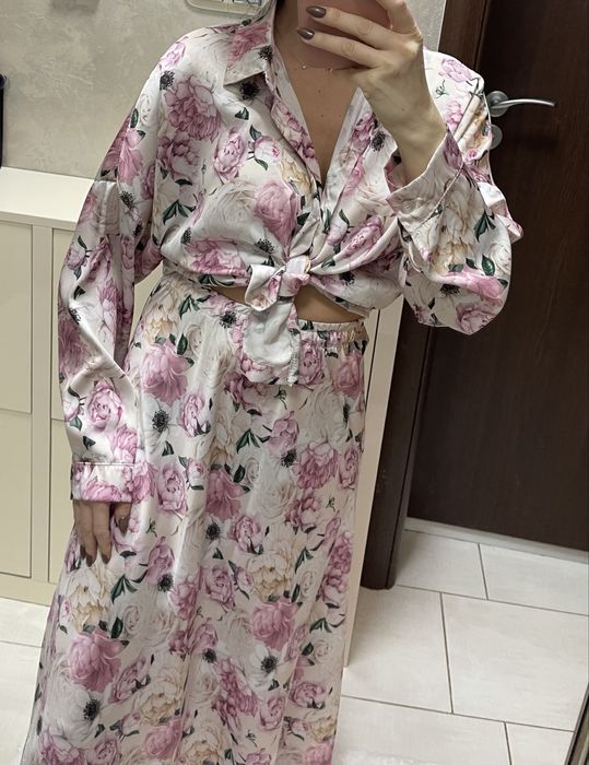 Сатениран сет пола и риза