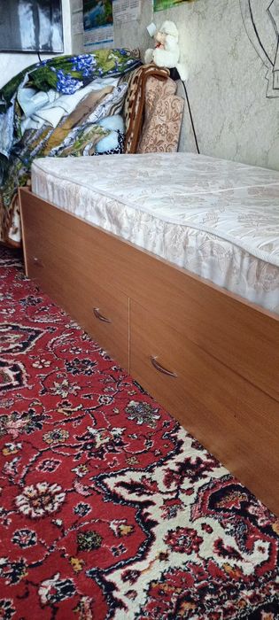 Продам кровать..