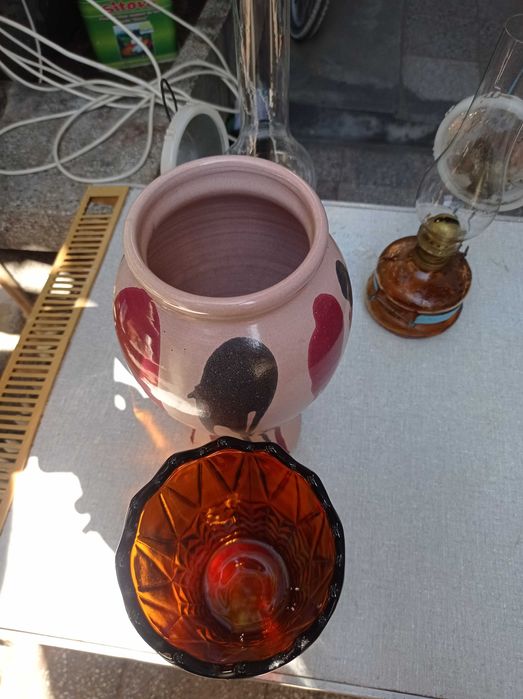 Вази стъклена и керамична