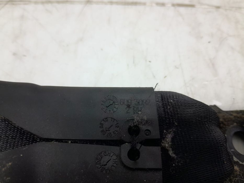 Soclu centura 6093092 Toyota Avensis 3 T27  [din 2009 pana  2011]