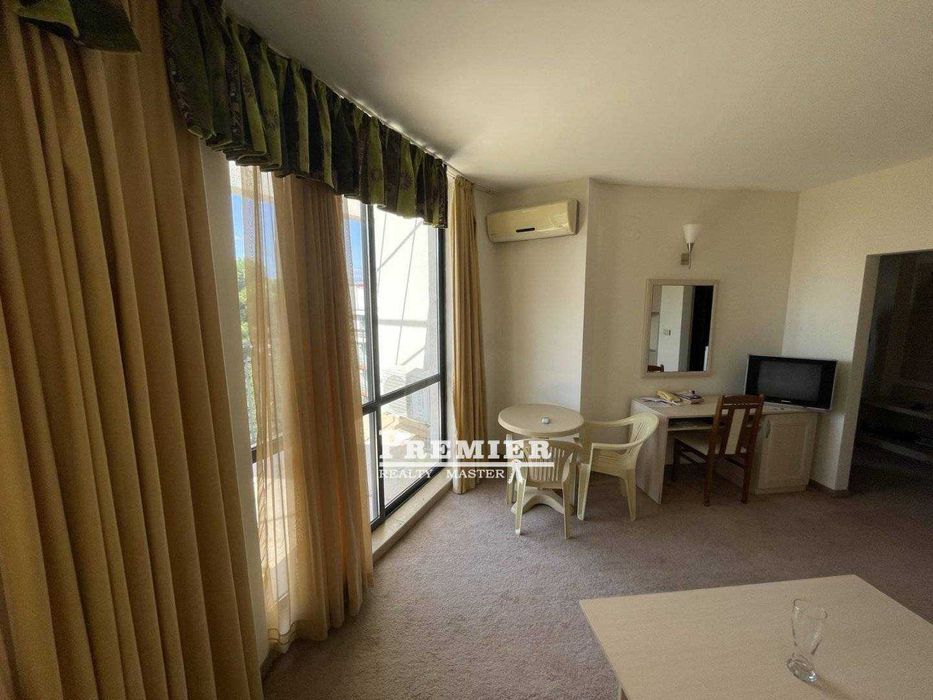 Продава се Двустаен апартамент в к.к. Слънчев бряг - 62 кв.м за 984 €/кв.м - Снимка #3