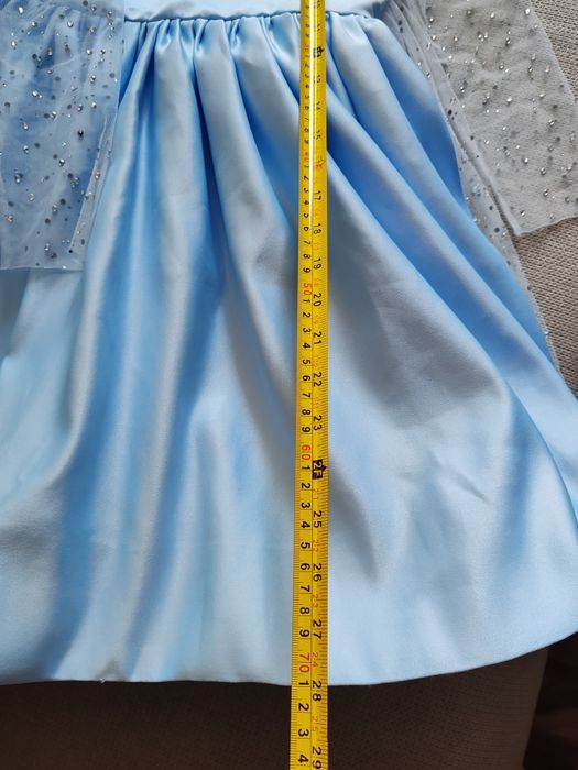 Обемна рокля за принцеса за 7-8 години