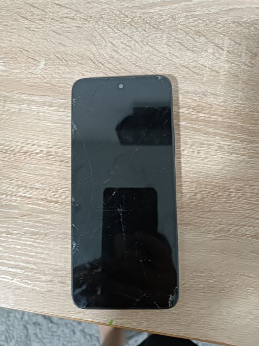 Redmi 12 разбит экран и крышка и камера