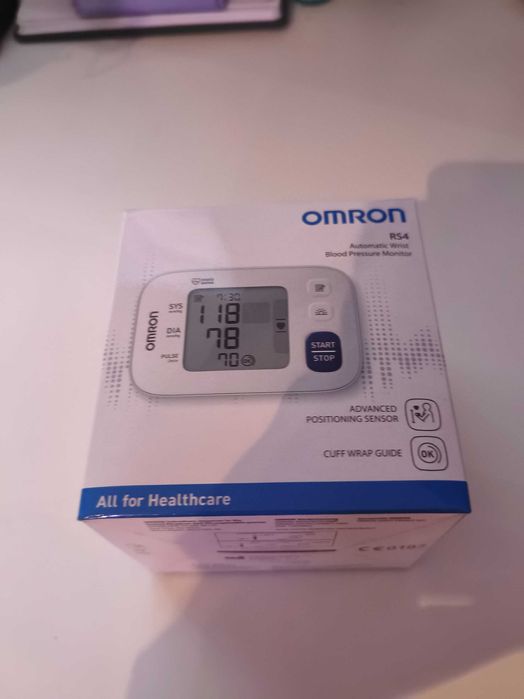 Tensiometru digital de incheietura Omron RS4