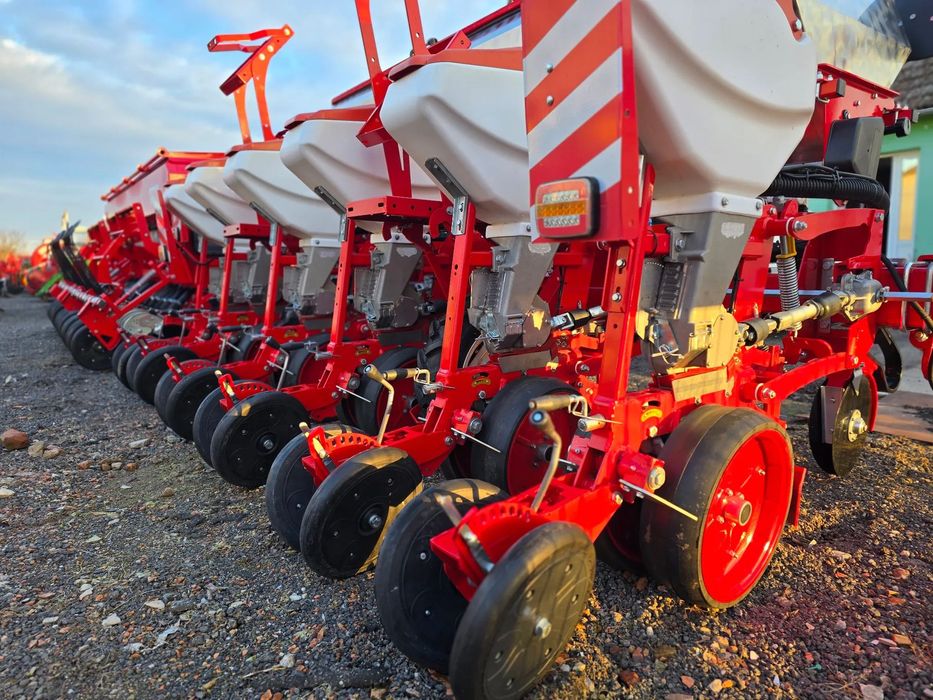 Agrimac AGRIMAC, model APS-D6/IJC Minimum-Till Semanatoare pneumatica de precizie 6 Randuri