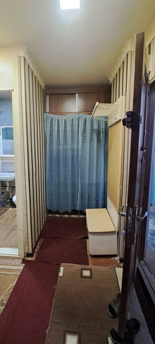 Чирчик шахар 
Октябр ривож
1-хона 1-этаж 
Квартира Ижарага Берилади