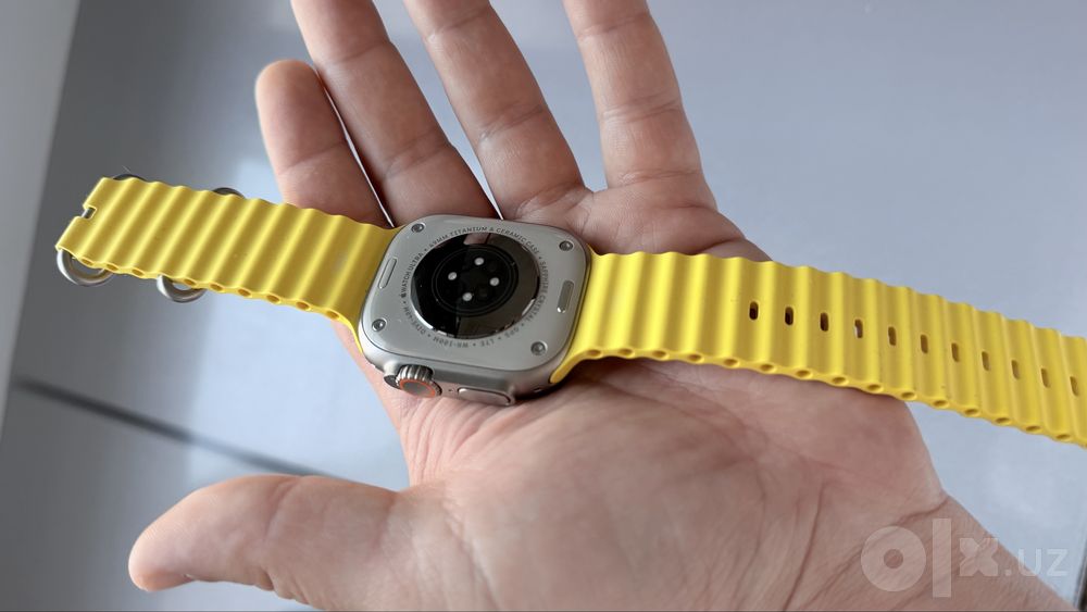 Apple Watch Ultra 2 titan