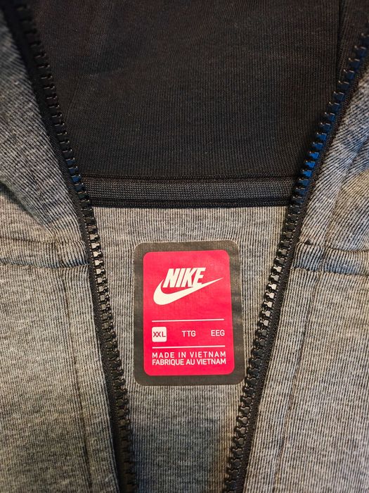 Vând hanorac Nike, unisex, gri, bumbac 70%, mărimea XXL.