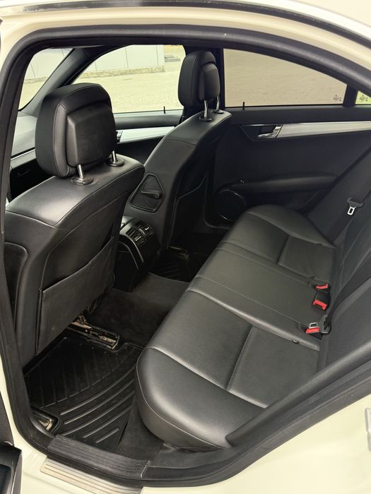 Mercedes-Benz C 300, W204