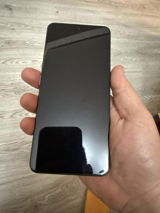 Realme GT Neo 5 150W / 28GB RAM / 512GB