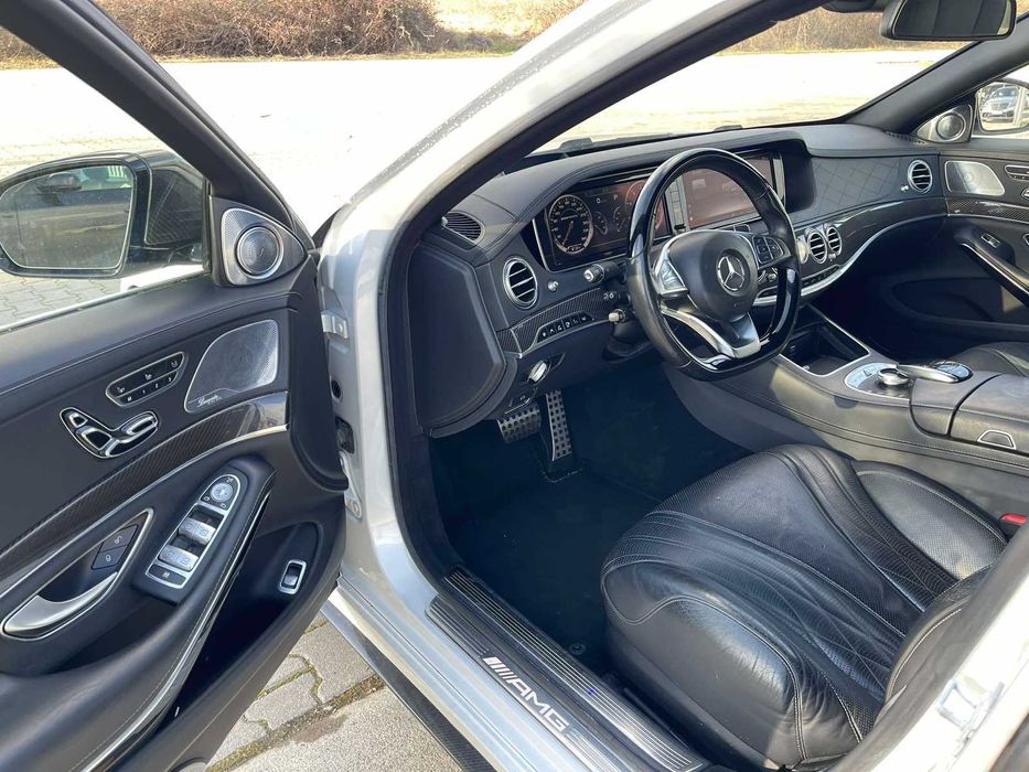 Mercedes-Benz S65 Amg V12 Full