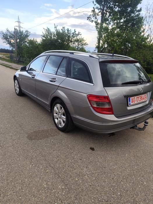Vând Mercedes Benz c class 180 cdi