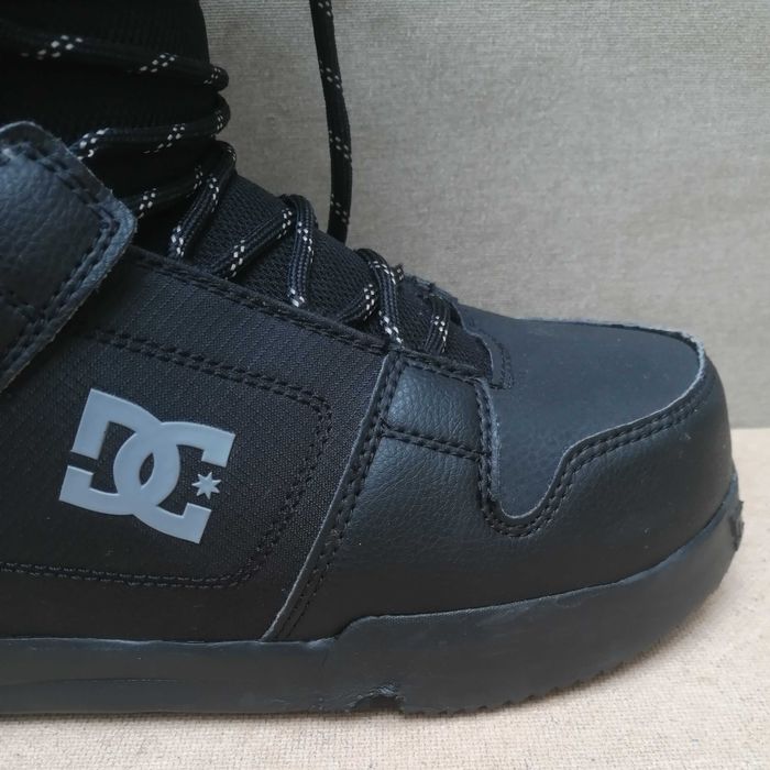 Супер запазени обувки за сноуборд DC Shoes Phase #42 snowboard shoes