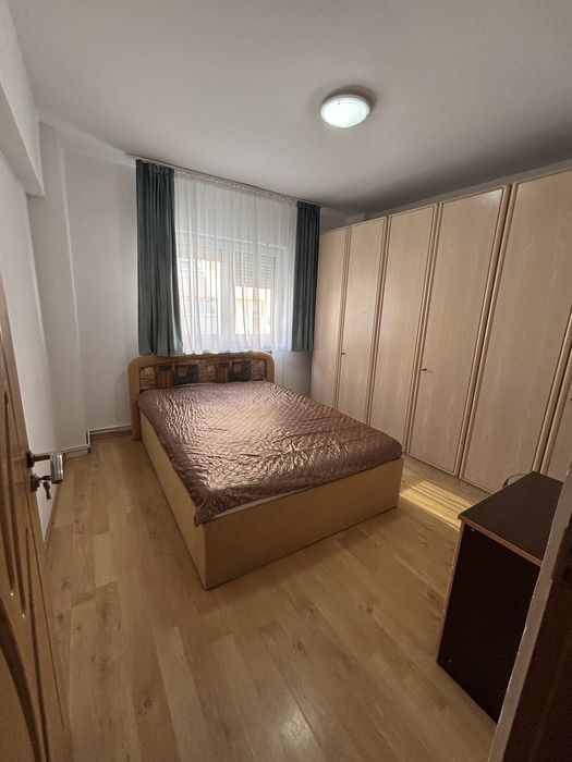 Apartament de inchiriat 3 camere etaj 1 in centrul orasului  Sebes