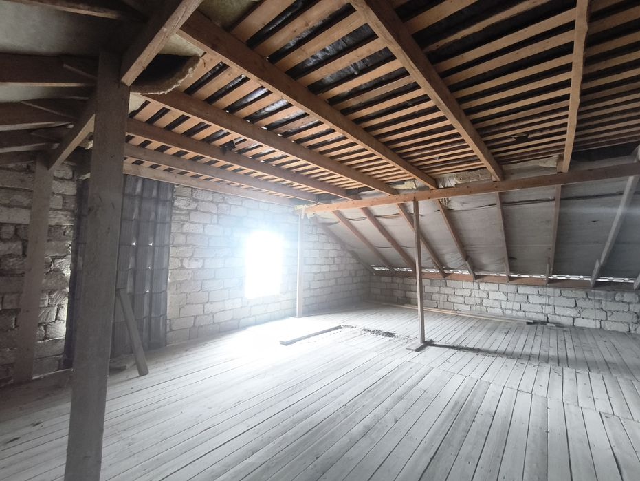 Акжар-1 Мансард и времянка.