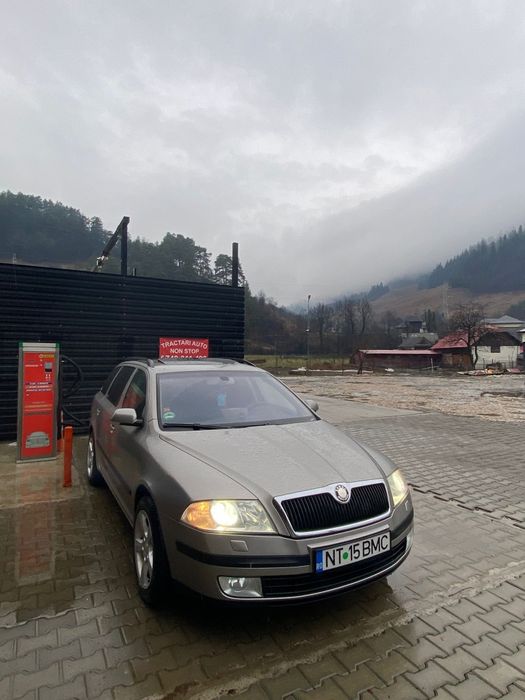 Skoda Octavia Combi 2.0 , 140 cp