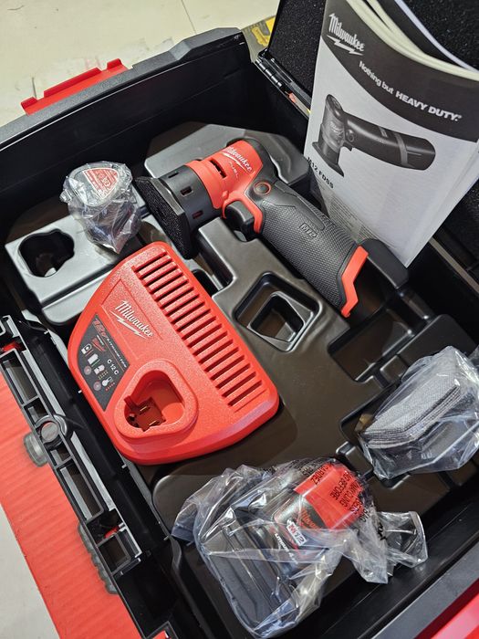 Șlefuitor milwaukee m12 fdss-422x