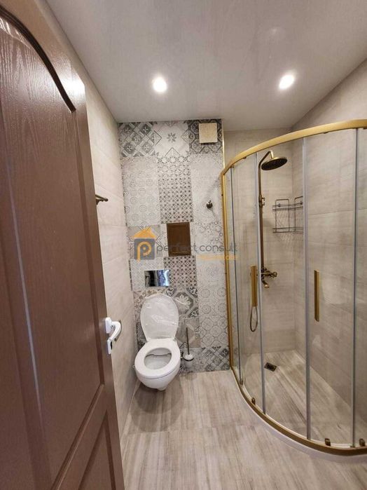 Дава се под наем Двустаен апартамент в Пловдив, Център - 68 кв.м за 648.21 € - Снимка #4