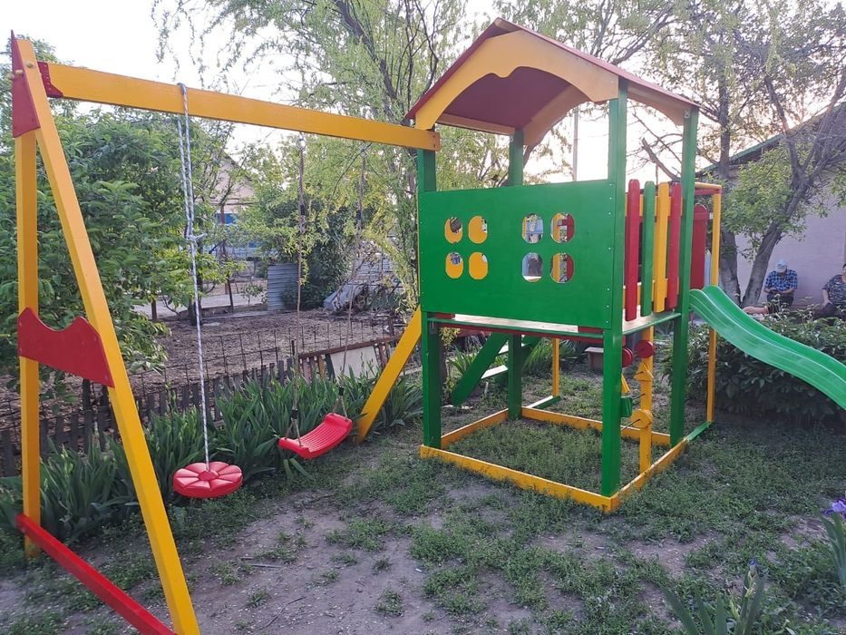 Продам детскую площадку