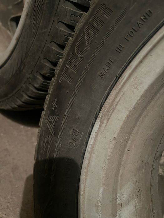 Зимни гуми Michelin 2 бр. и ESA Tecar 2 бр. 195/60/15