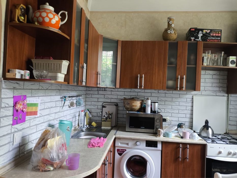 Продам кухонный гарнитур б/у