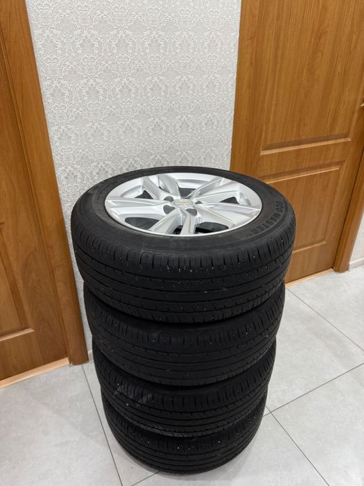 Продам диски с резиной