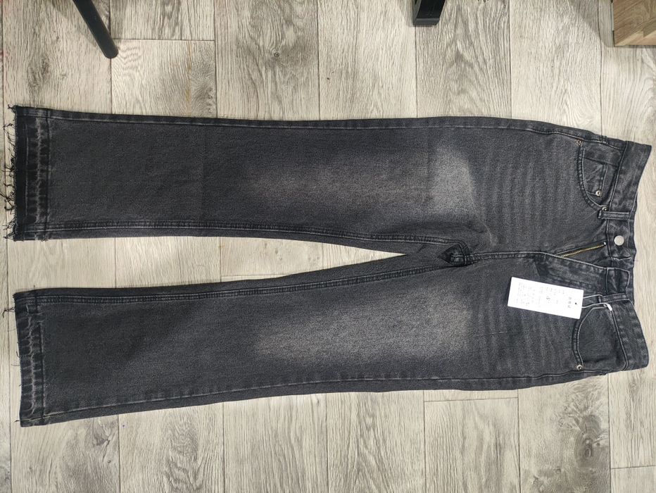 Продам джинсы новые