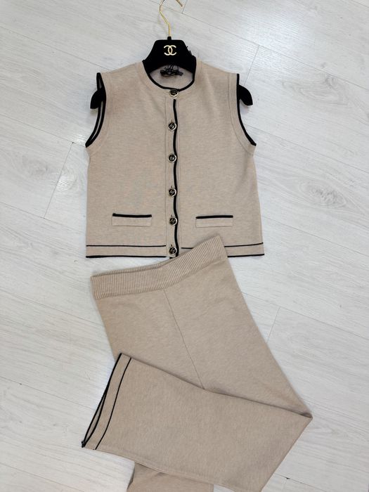 Chanel aitentic costum damă cashmer