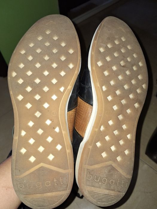Мъжки обувки Bugatti