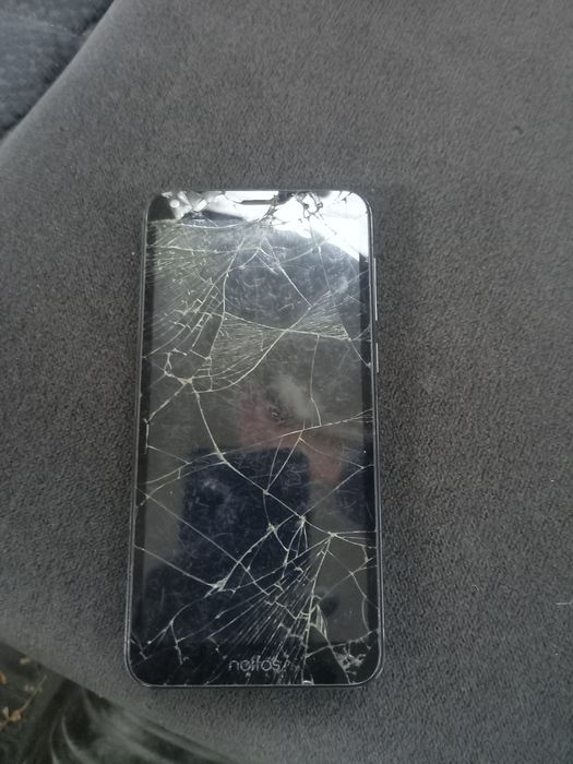 Смартфон neffos на запчасти