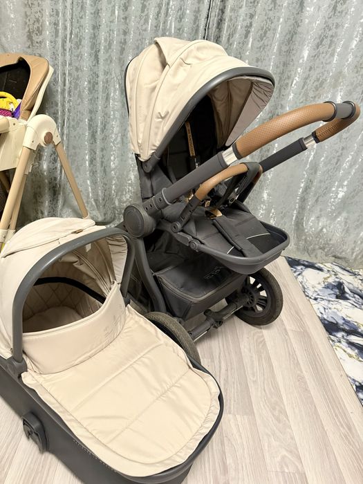 Продам коляску с люлькой 3 в 1