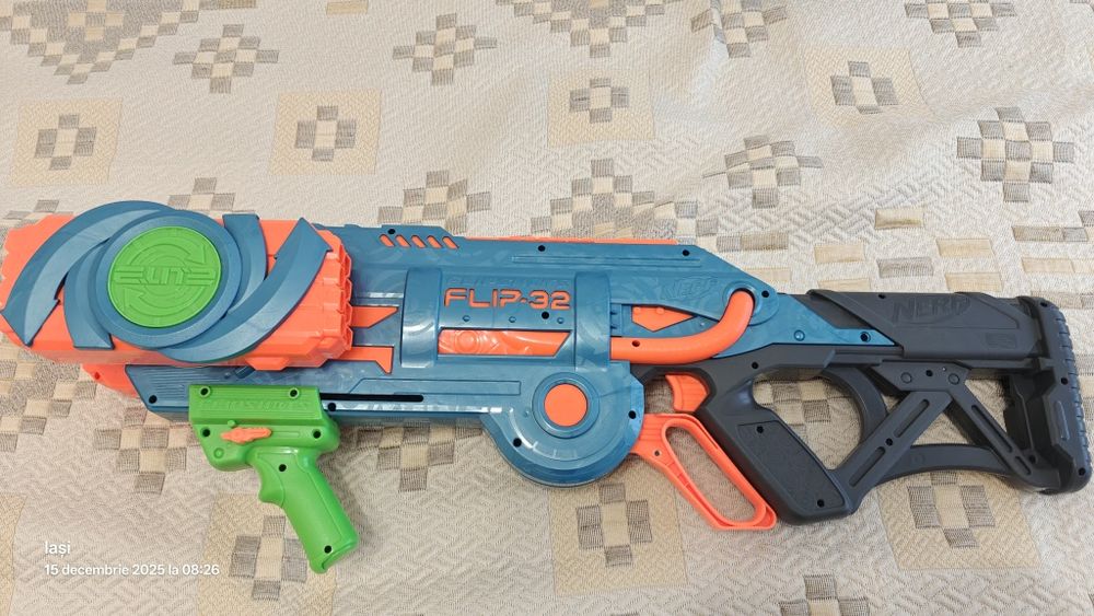Pușca Nerf mega Gun Flip 32