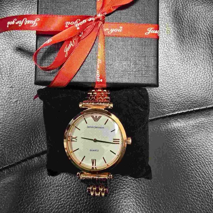 Чисто нови часовници унисекс