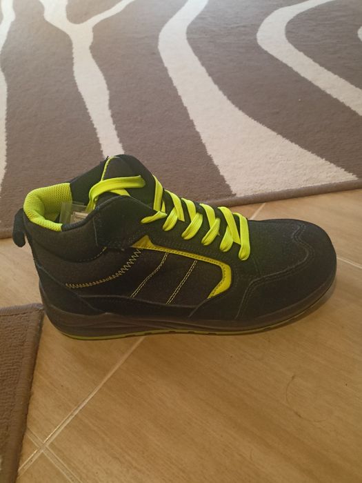 Мъжки боти  43 номер