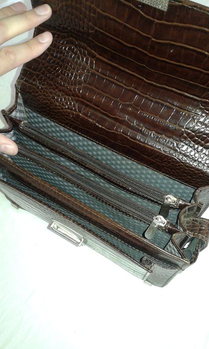 Продам Портфель Барсетку