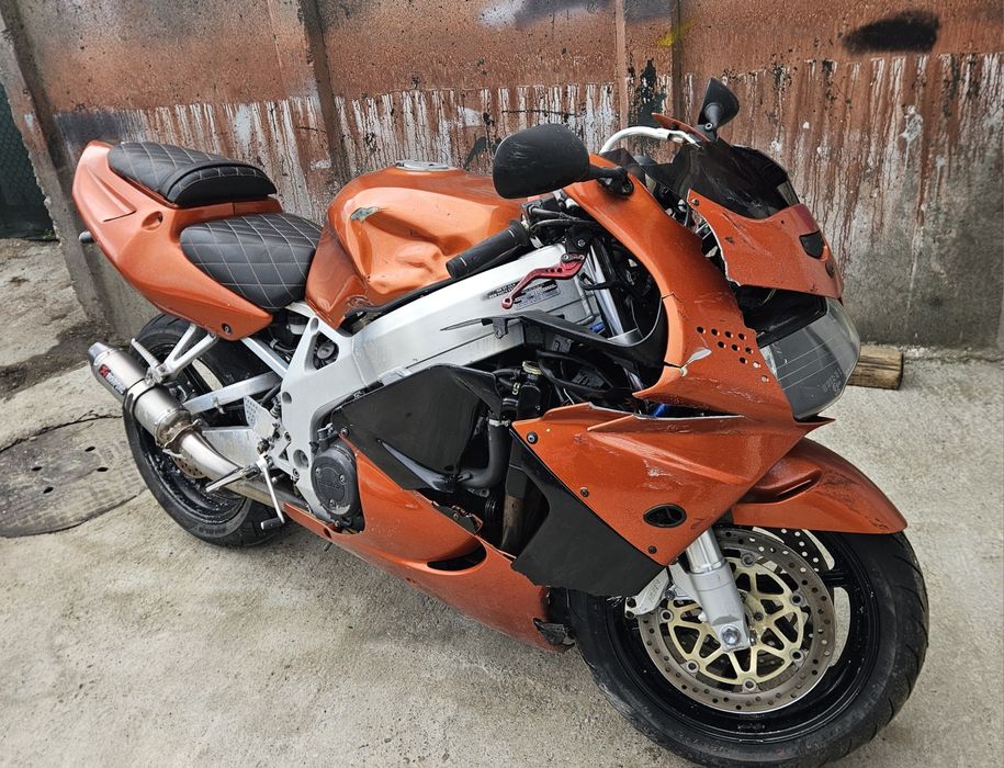 Honda CBR900RR avariat