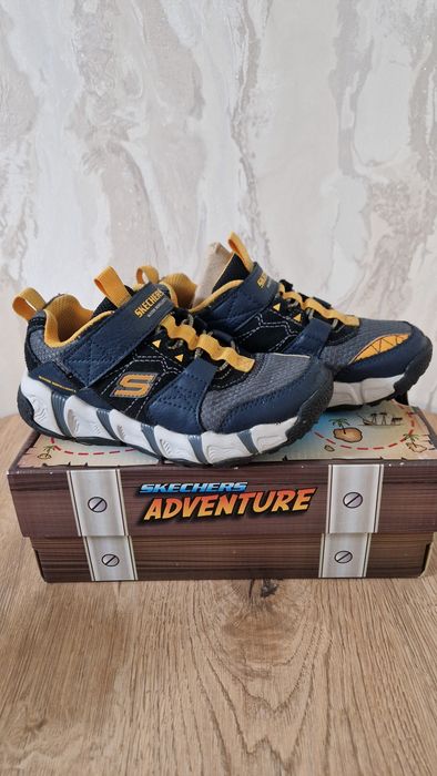 Продам ботинки Skechers