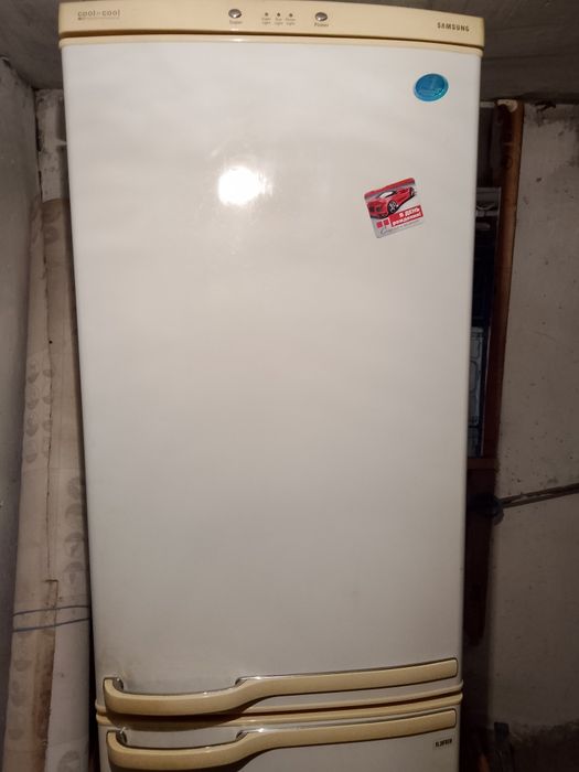 Холодильник Самсунг