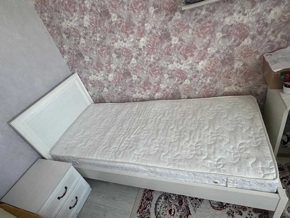 Продаются комод и кровать