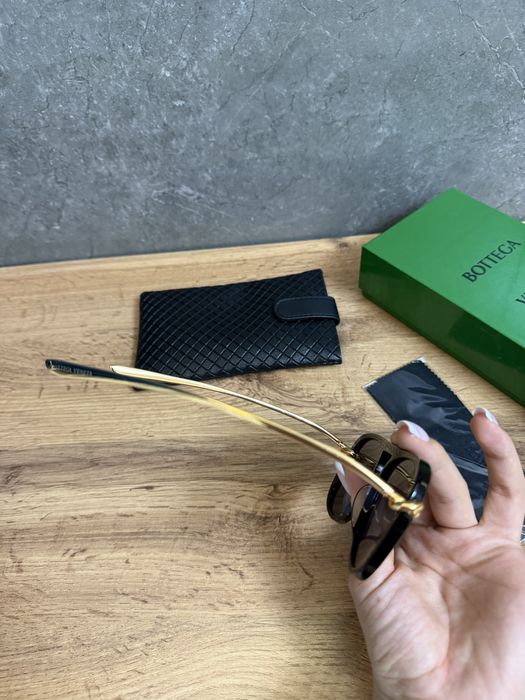 Очки солнцезащитные Bottega Veneta