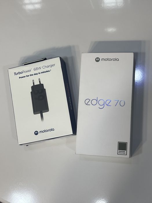 Motorola Edge 70 NOU de 512 GB si 12 RAM