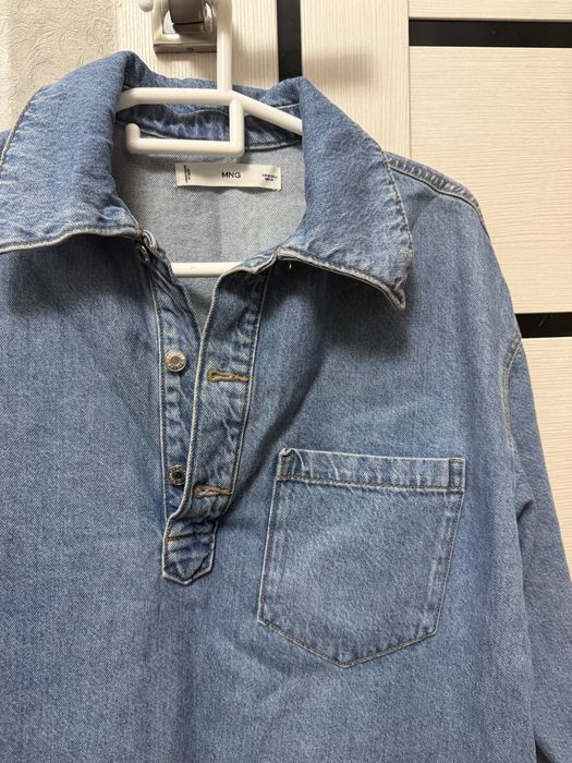 Джинсовая рубашка Манго