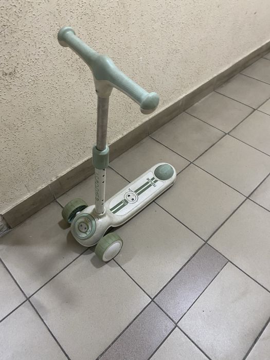 Самокат.         .