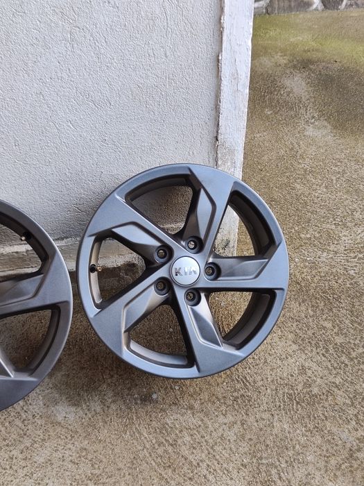 16" 5х114.3/67.1 оригинални джанти от Kia K5