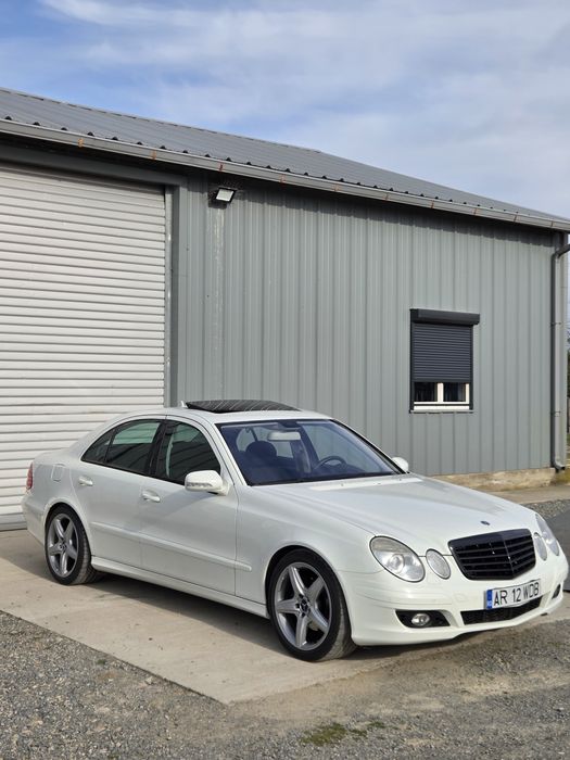 Mercedes e class  w211 3.0 v6 cdi
296261 km an 2008 WDB2110891B412915