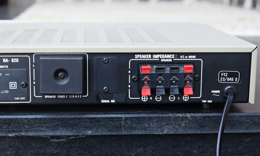 Amplificator Rotel RA-820