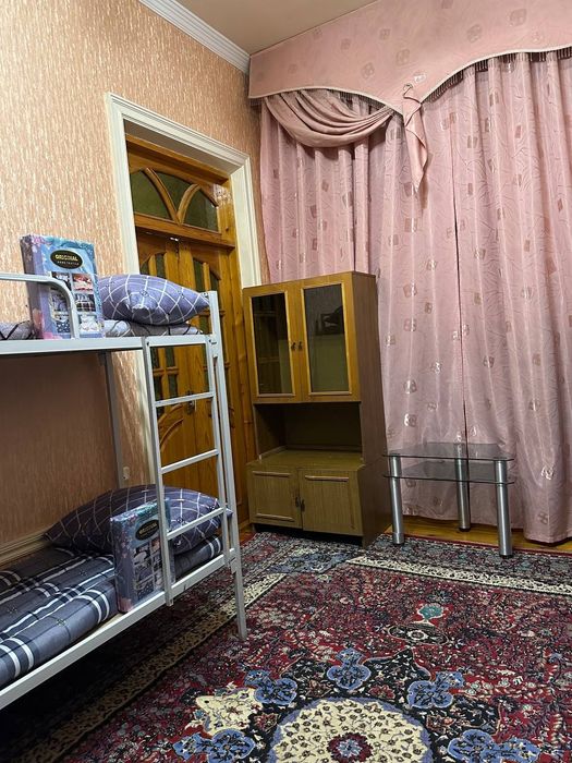 Olmazor tumani BERUNI mahalla
Fayzli honadon ( Hovli) 
Talaba Qizlar u