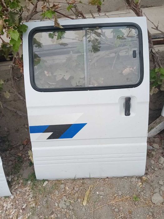 Дамасни 2та эшик морда капот сотилади хамаси биржоега кираскаси радное