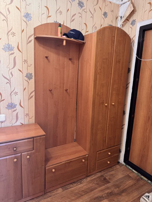 Продам прихожую