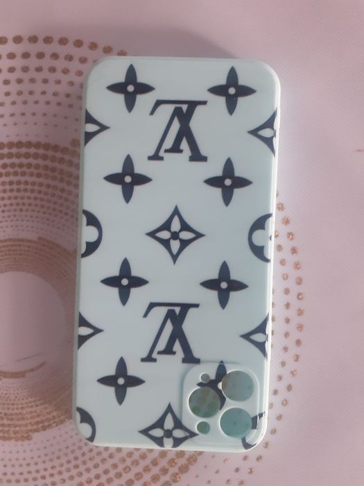 Чехолдар сатылады!